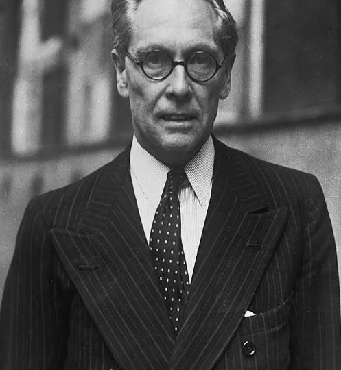 Единственный человек с олимпийской медалью и Нобелевской премией: история Филипа Ноэля‑Бейкера