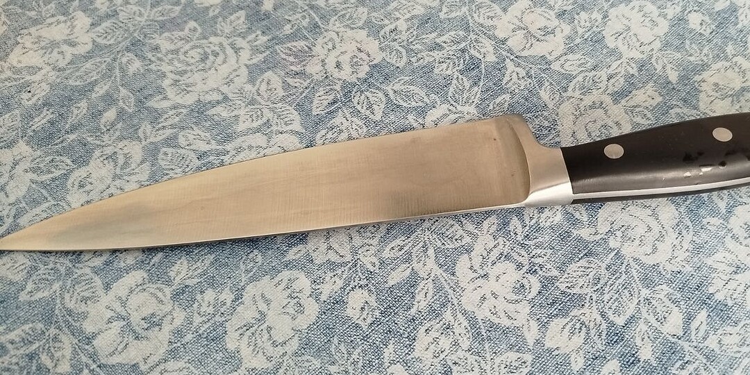 В колонию на 11 лет отправится пытавшийся зарезать брата житель Сахалина