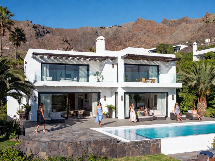     Фото: генерация Grok