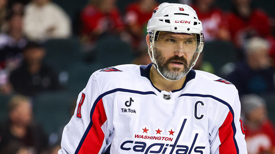     Овечкин отдал 750-ю результативную передачу в НХЛ REUTERS/Sergei Belski-Imagn Images