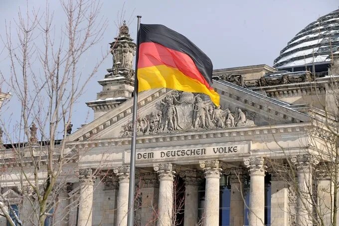    Цветокоррекция оригинального изображения была произведена с использованием ИИ "Ниязов 2.0"