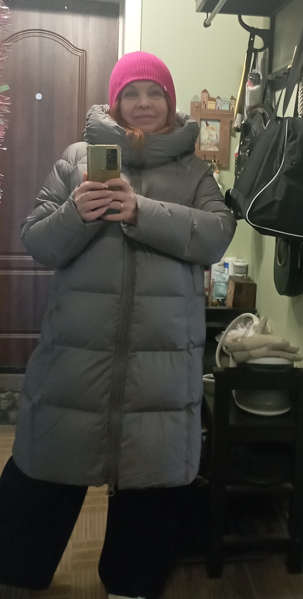 Цвет очень интересный, не чисто серый. 