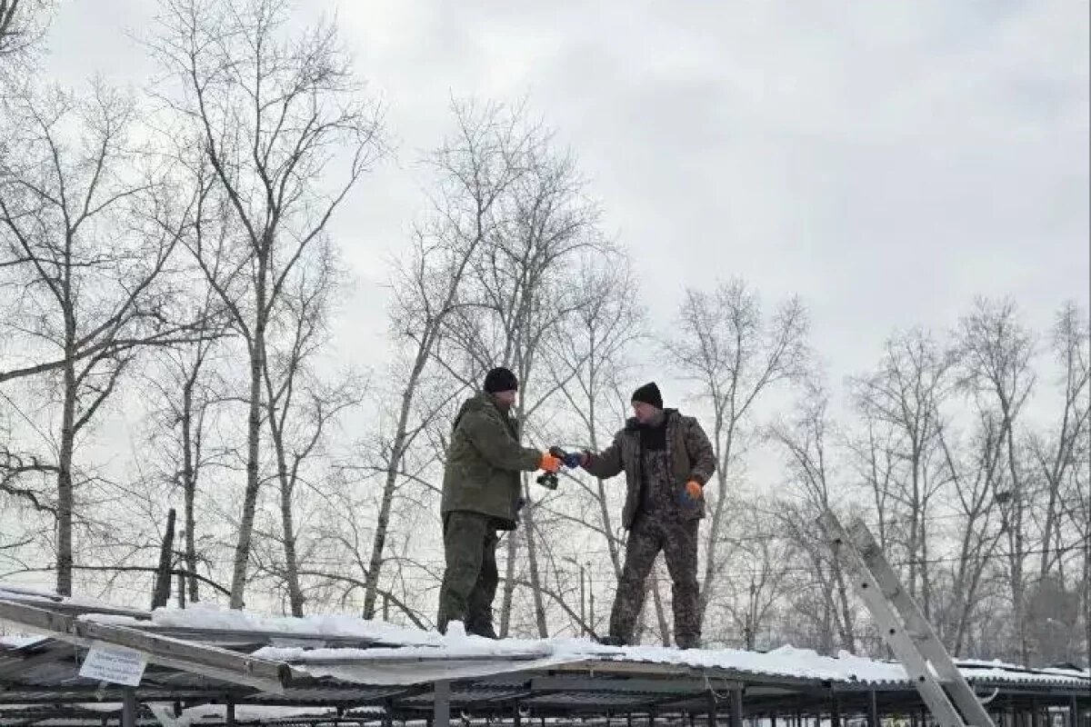    В Хабаровске демонтируют незаконные торговые ряды на рынке «Химфармзавод»