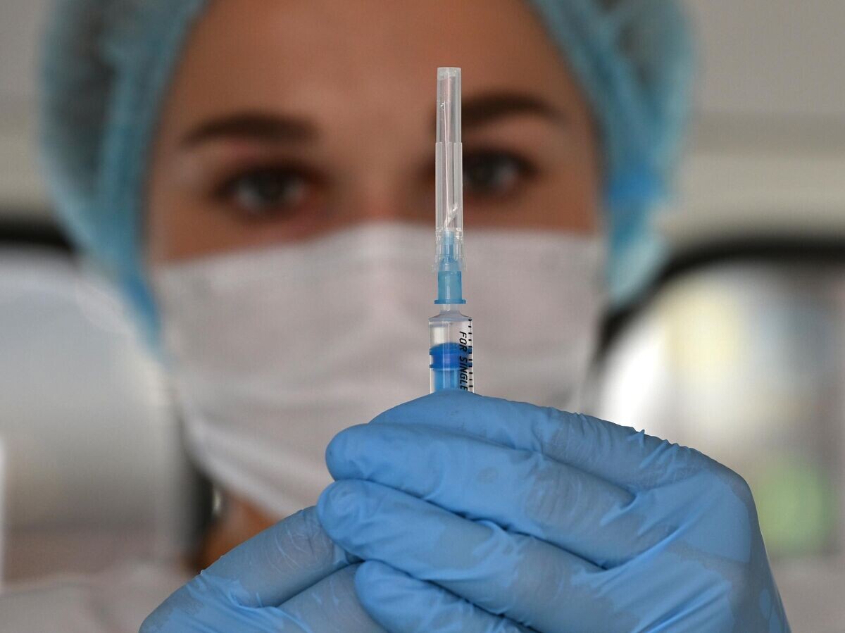    Ежегодная кампания по вакцинации против гриппа в Казани | © РИА Новости / Максим Богодвид