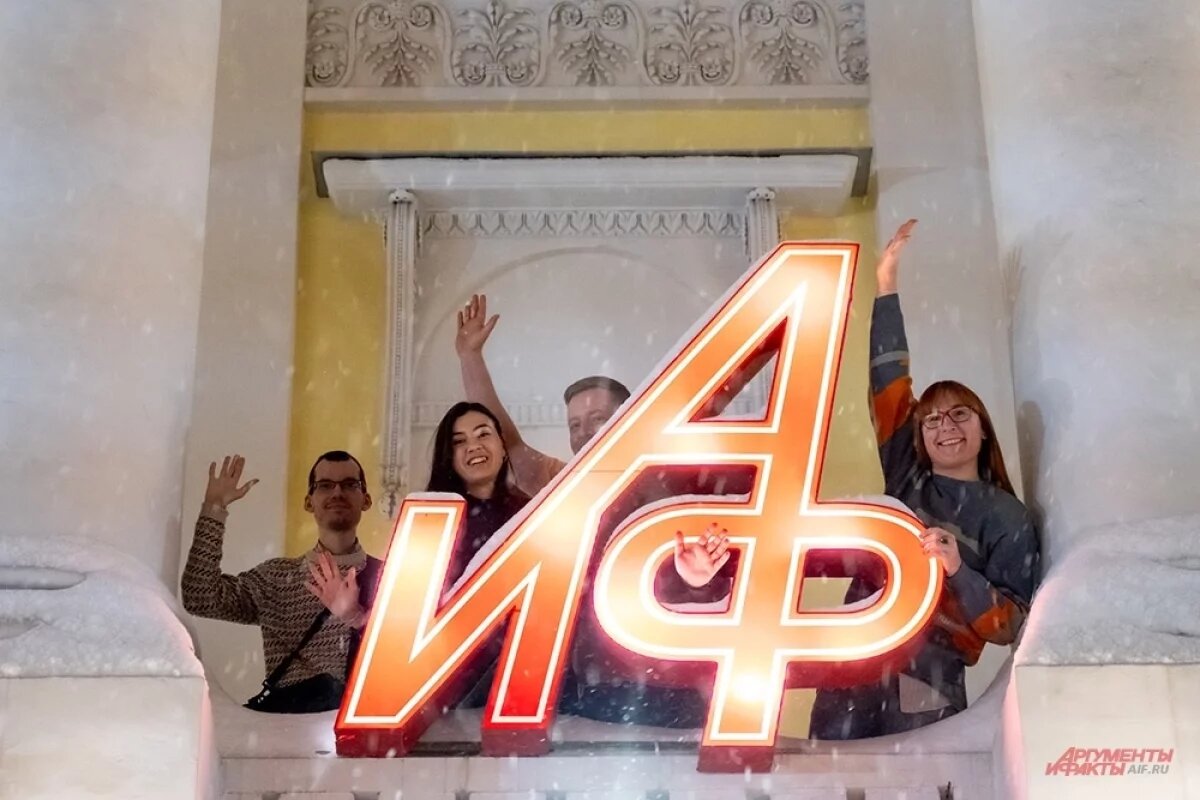    Редакционное жюри отобрало 30 лучших фото, и народное голосование определило победителей.