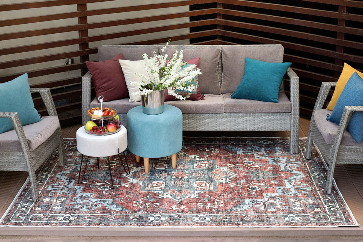 Классическая модель из вискозы, хлопка и полиэстера вне модных тенденций. Код для поиска ковра Ungaro Maestro на сайте Home24 — 653006.