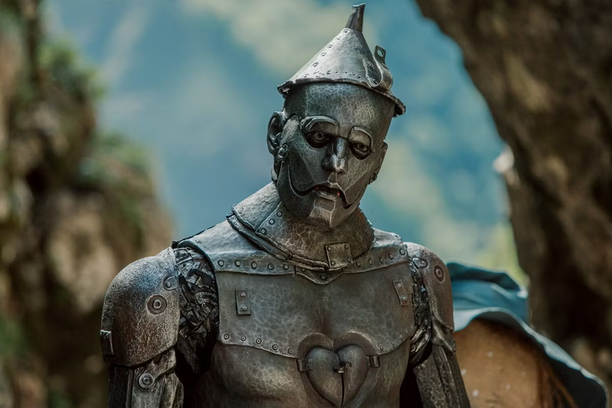 Кадр из фильма «Волшебник Изумрудного города. Дорога из желтого кирпича» (2025). Режиссёр: Игорь Волошин. Студия: «Централ Партнершип»