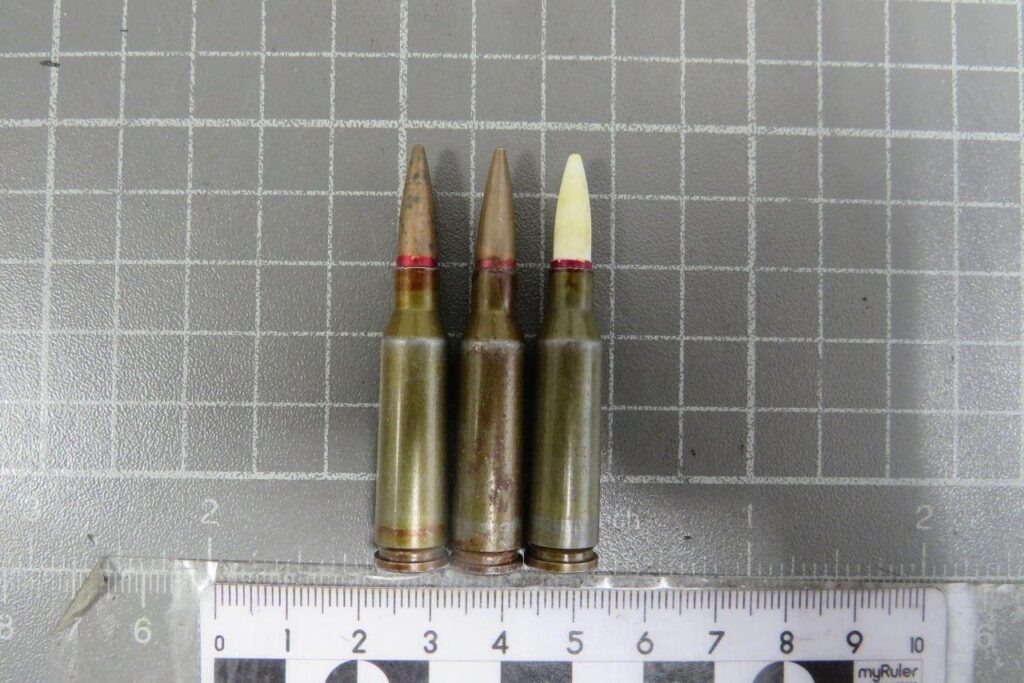     В Орске мужчина нашёл гранату и патроны в отцовском шкафу Оренбуржье
📷    В Орске мужчина нашёл гранату и патроны в отцовском шкафу Оренбуржье
