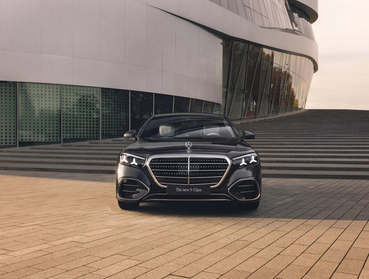 Передняя часть нового Mercedes S-Class 2027