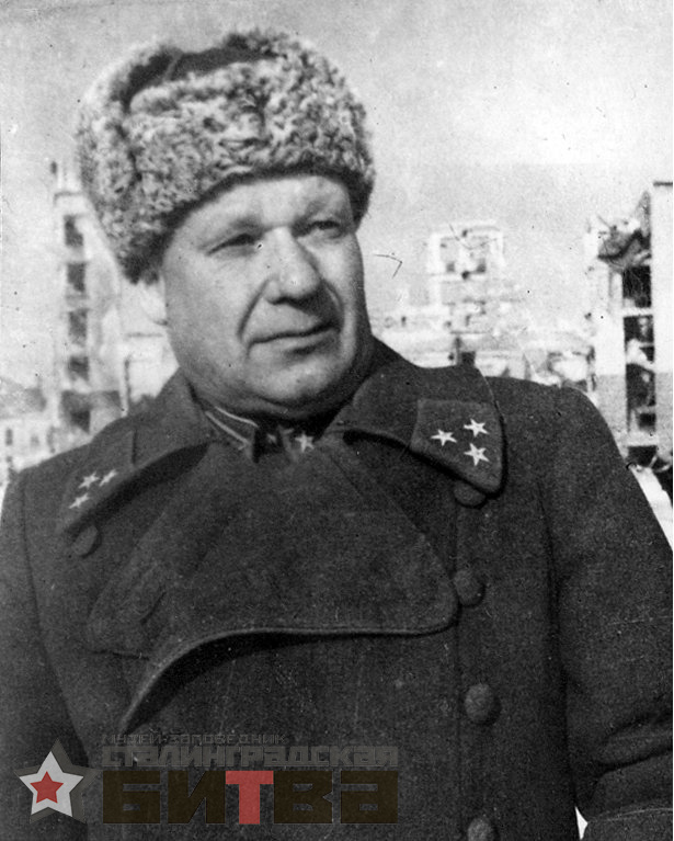 Рюмкин Я.И. Шумилов Михаил Степанович, генерал-лейтенант, командующий 64-армией.