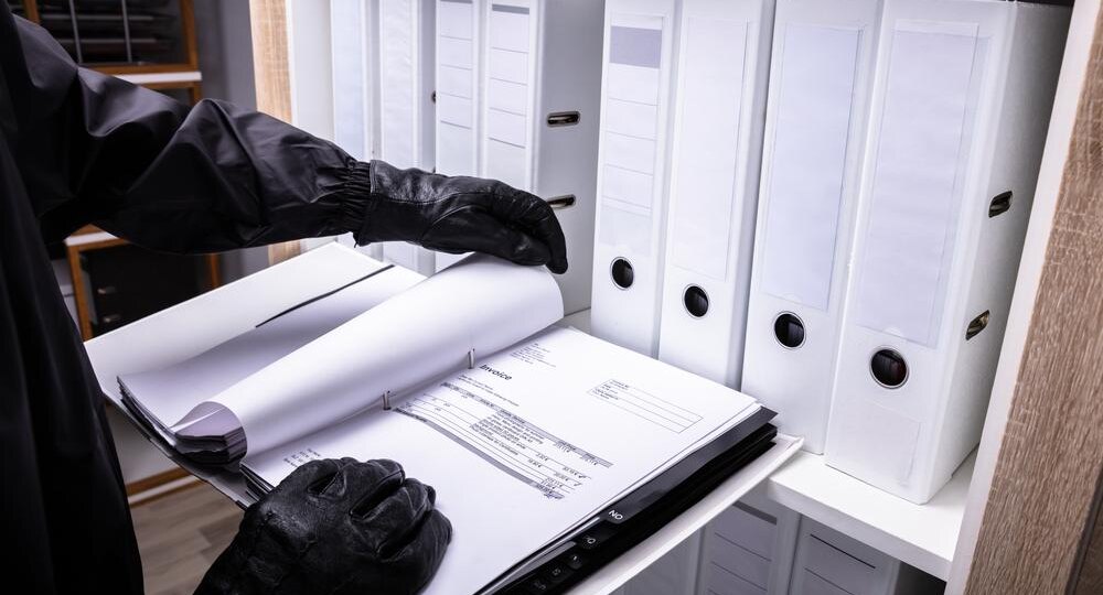 Как мошенники используют судебные приказы в 2026 году в свою пользу