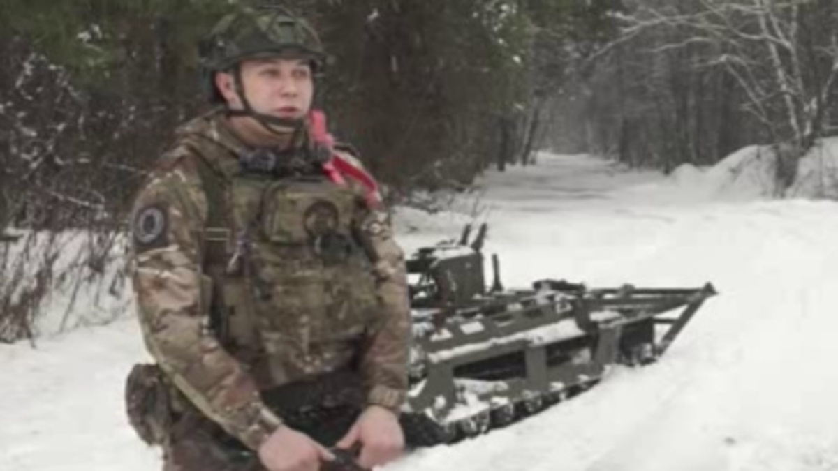    Об условиях работы военных сапёров рассказала корреспондент ГТРК «Курск» Александра Филонова