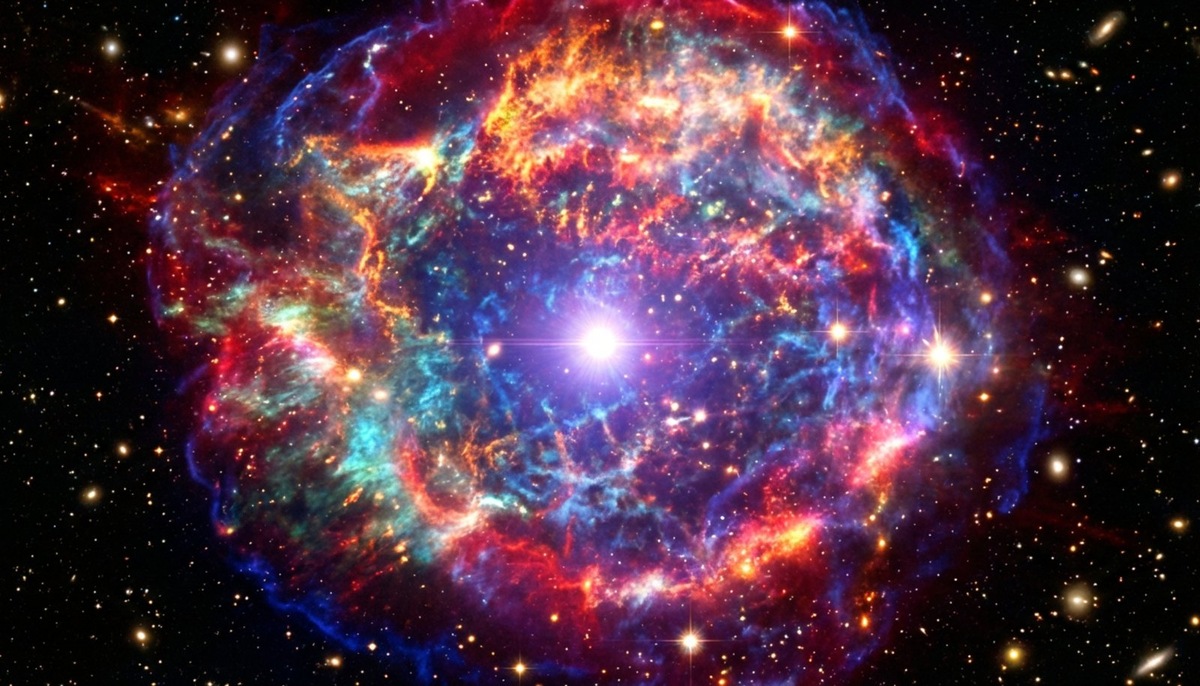    Благодаря радиотелескопу ученые смогли заглянуть в последние годы звезды перед ее гибелью.