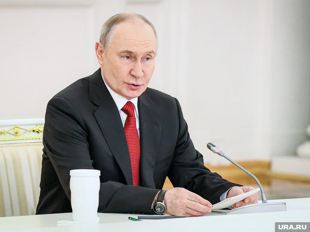     Путин сохраняет высокий рейтинг доверия граждан