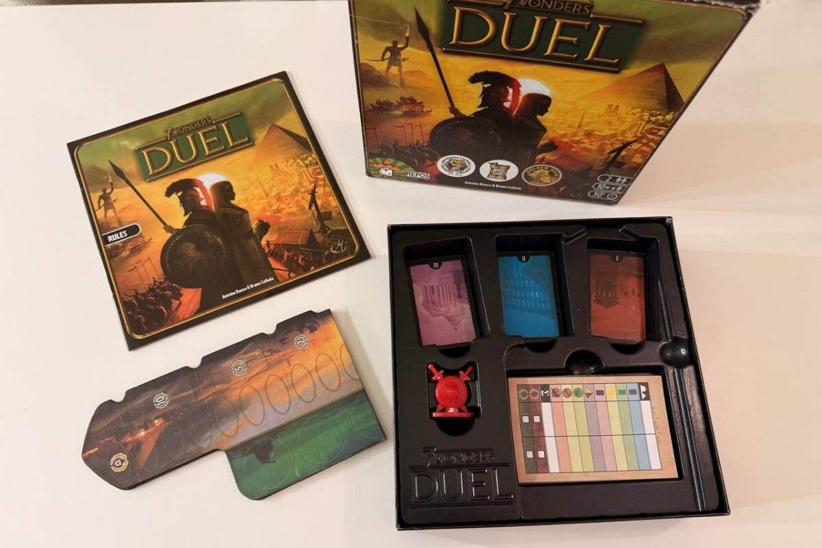 Издатели позаботились об органайзере внутри коробки. Источник: личный архив Лилии Исхаковой