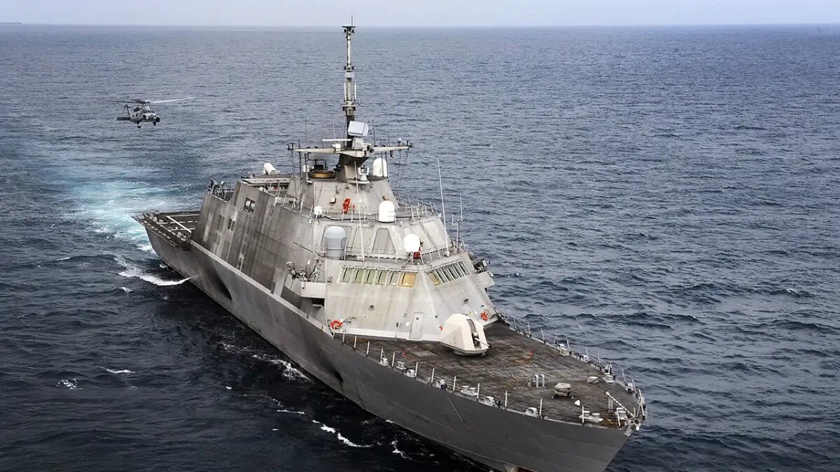    Боевой корабль США. © Википедия