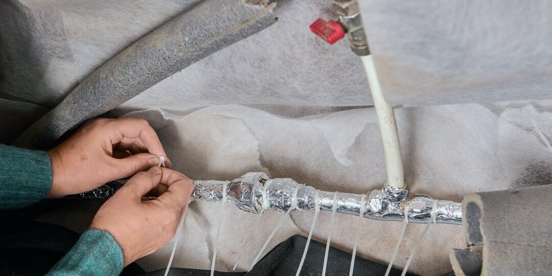 Эффективные способы разморозки водопровода и канализации зимой: 3 проверенных метода, которые реально работают