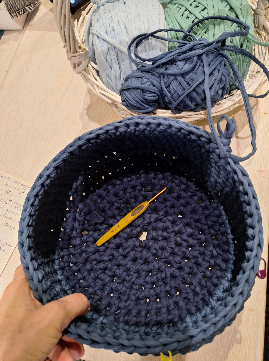 Сначала было похоже на круглую корзину! ) 