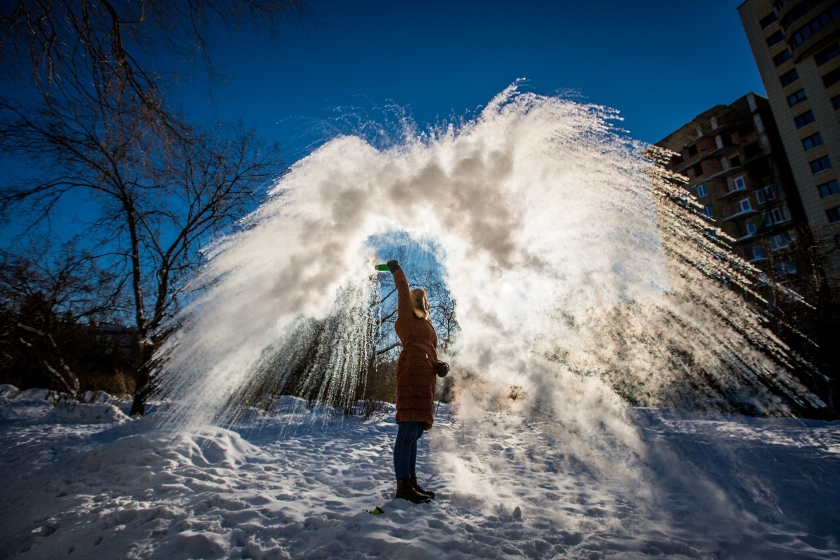 
Самая распространенная забава Сибиряков-водный фонтан . Фото: novosibirsk.bezformata.com
