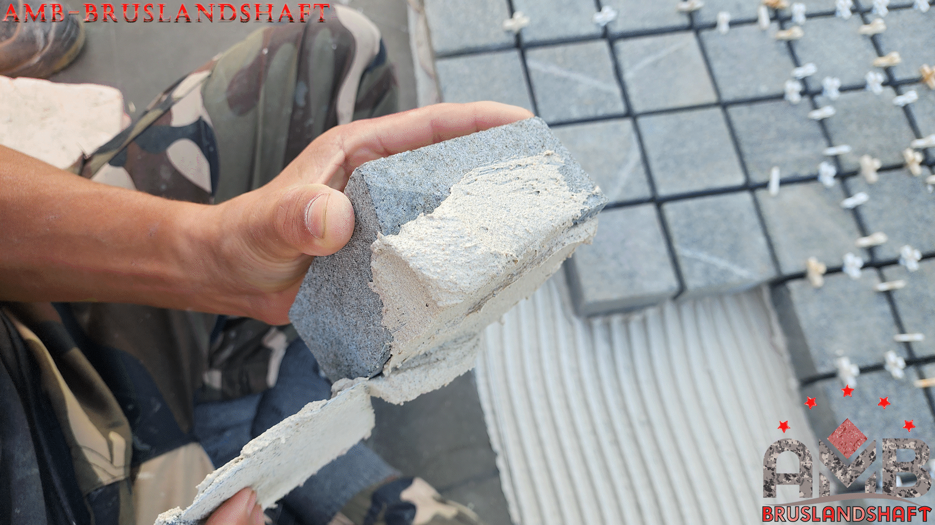 укладка брусчатки по технологии  AMB-bruslandshaft с применением клеевого состава