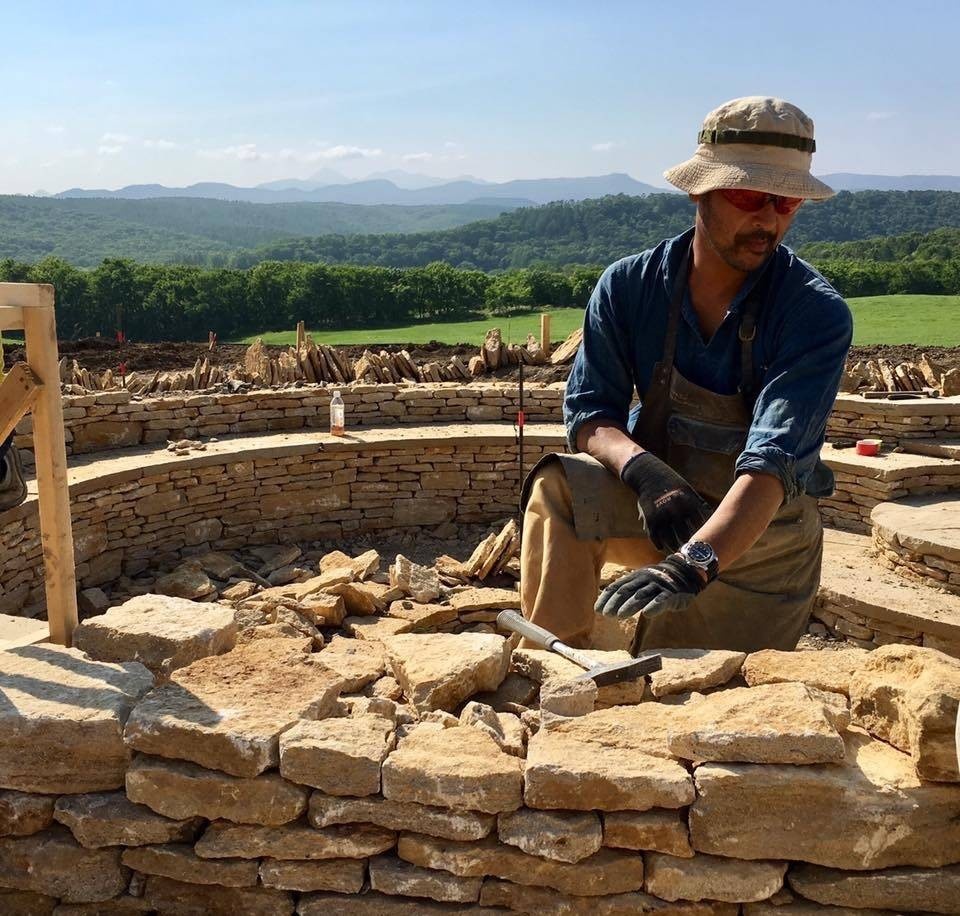 Камия Тэруки за работой