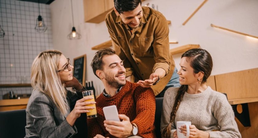 «Со мной общаются из-за выгоды»: как построить искренние отношения?