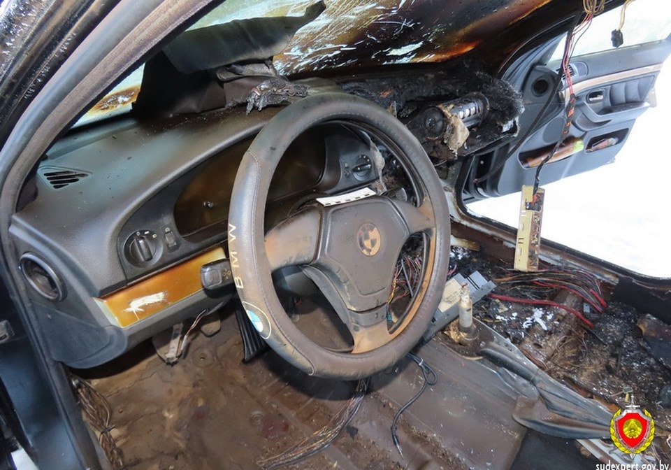    Машина загорелась. Фото: sudexpert.gov.by