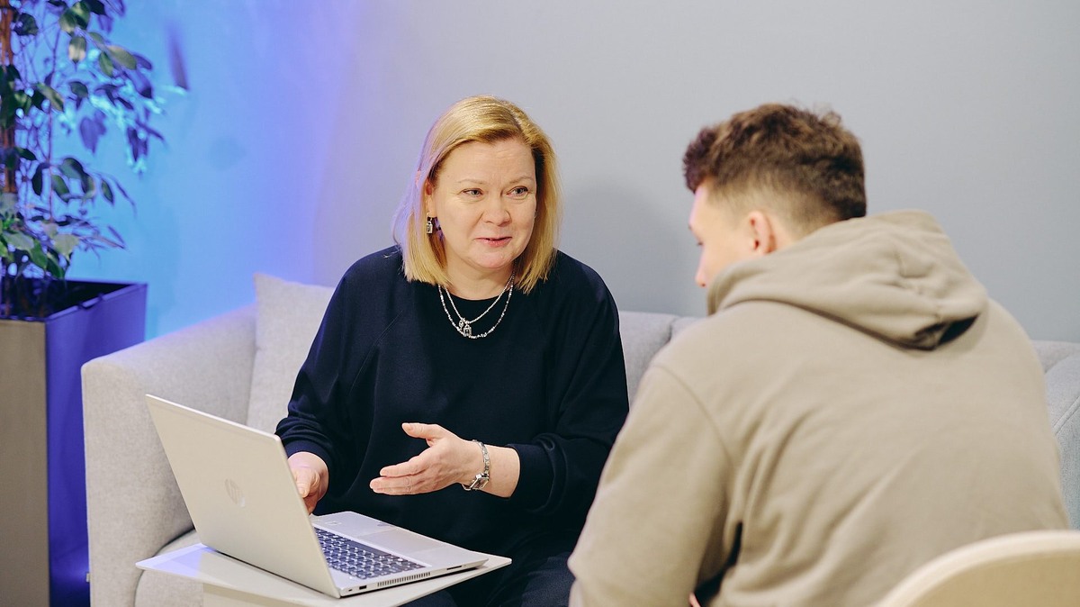    Как сменить руководителя НКО? Пошаговая инструкция с комментариями юриста