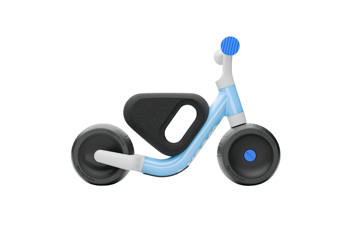 WOOM WOW — первый беговел - Возраст и рост: малыши от 6 месяцев, рост от 70 см до 100 см.
Особенности: первый беговел для детей, помогает развивать баланс и уверенность, сверхлёгкая рама, безопасная конструкция, эргономичные ручки и подножка - Для кого подходит: дети, которые делают первые шаги, осваивают равновесие и первые движения на двух колёсах.
