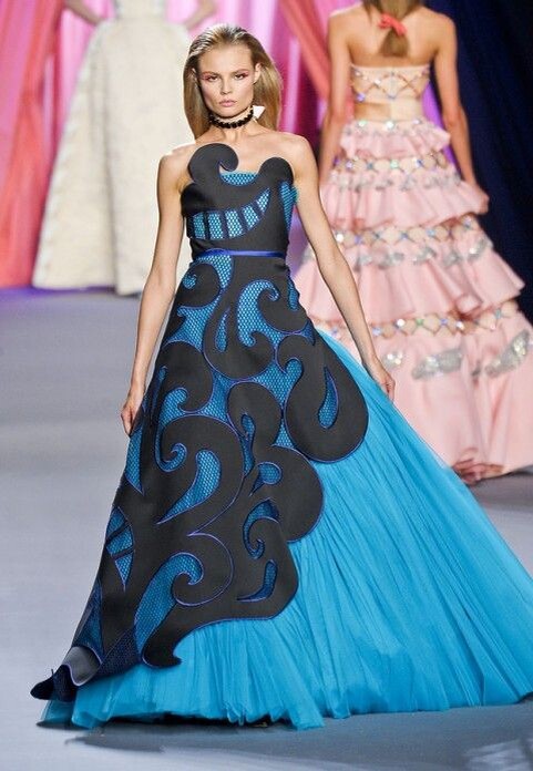 Viktor & Rolf Haute Couture Dress, vogue.com