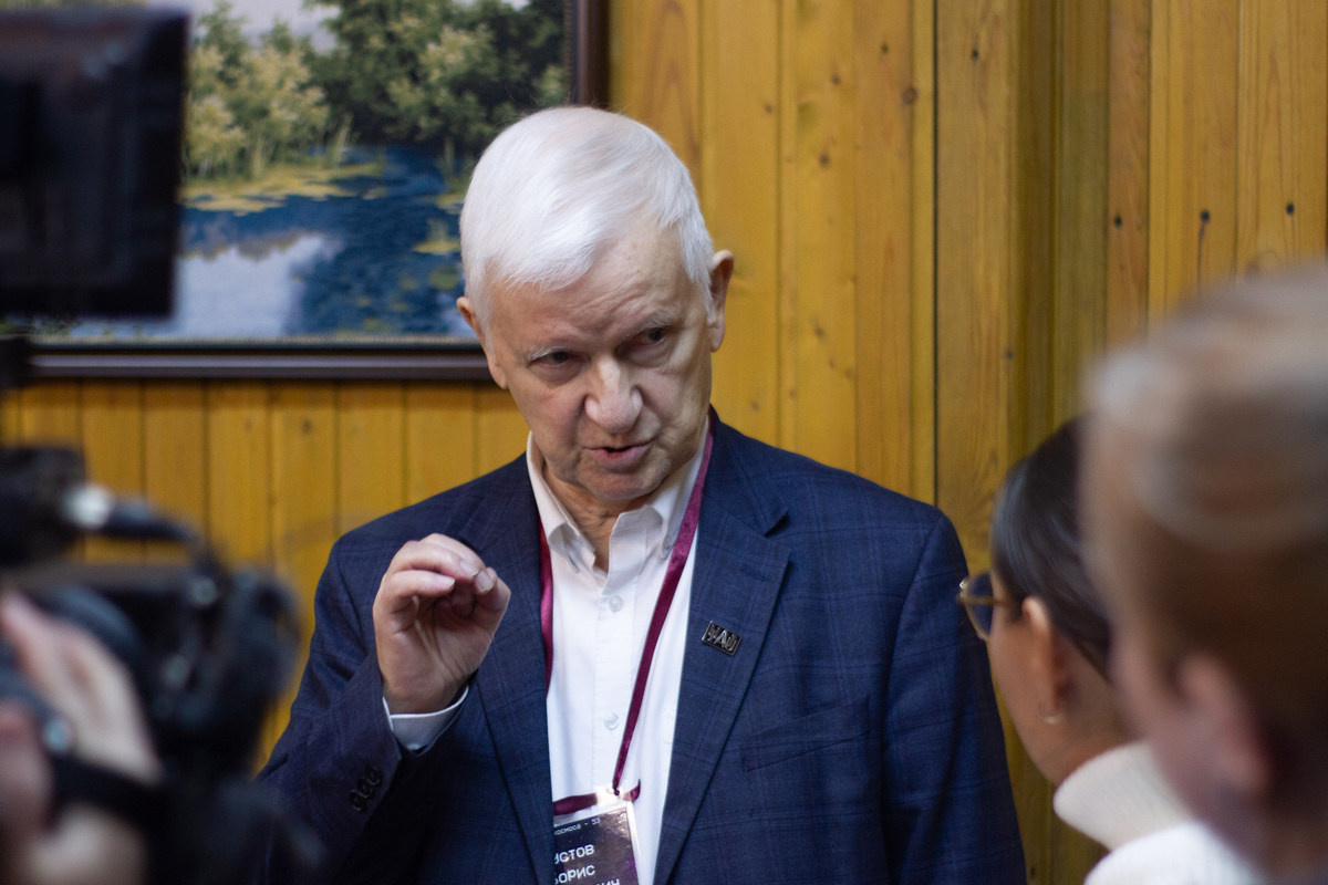 Как пояснил Борис Шустов, мусор - одна из семи серьезных космических угроз. Фото: Иван Карпов / УрФУ.