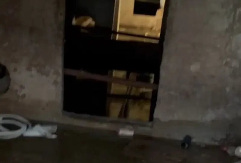 Вода затопила подвалы многоквартирного дома в Новороссийске, а службы - бездействуют