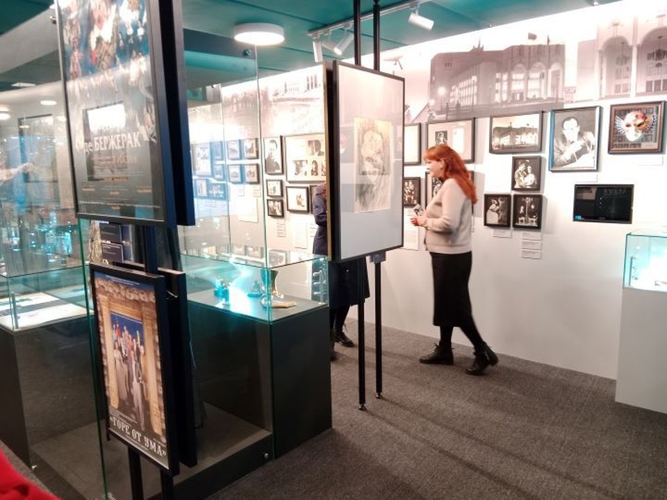    В Курском драмтеатре также можно посетить музей Светлана ВОЛКОВА