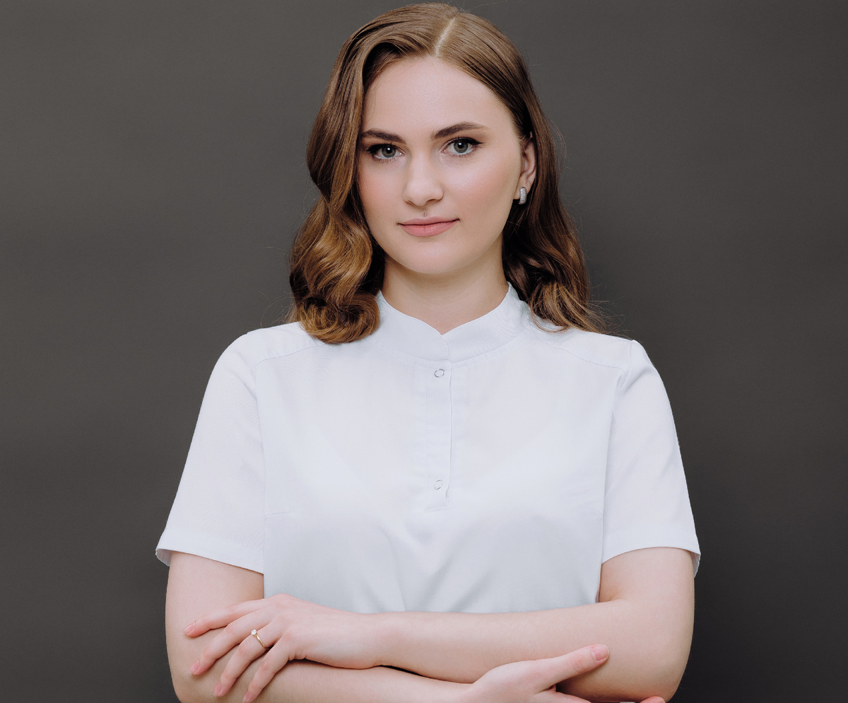 Юлия Александровна ведёт приём в филиале на Советской армии, 9. 
