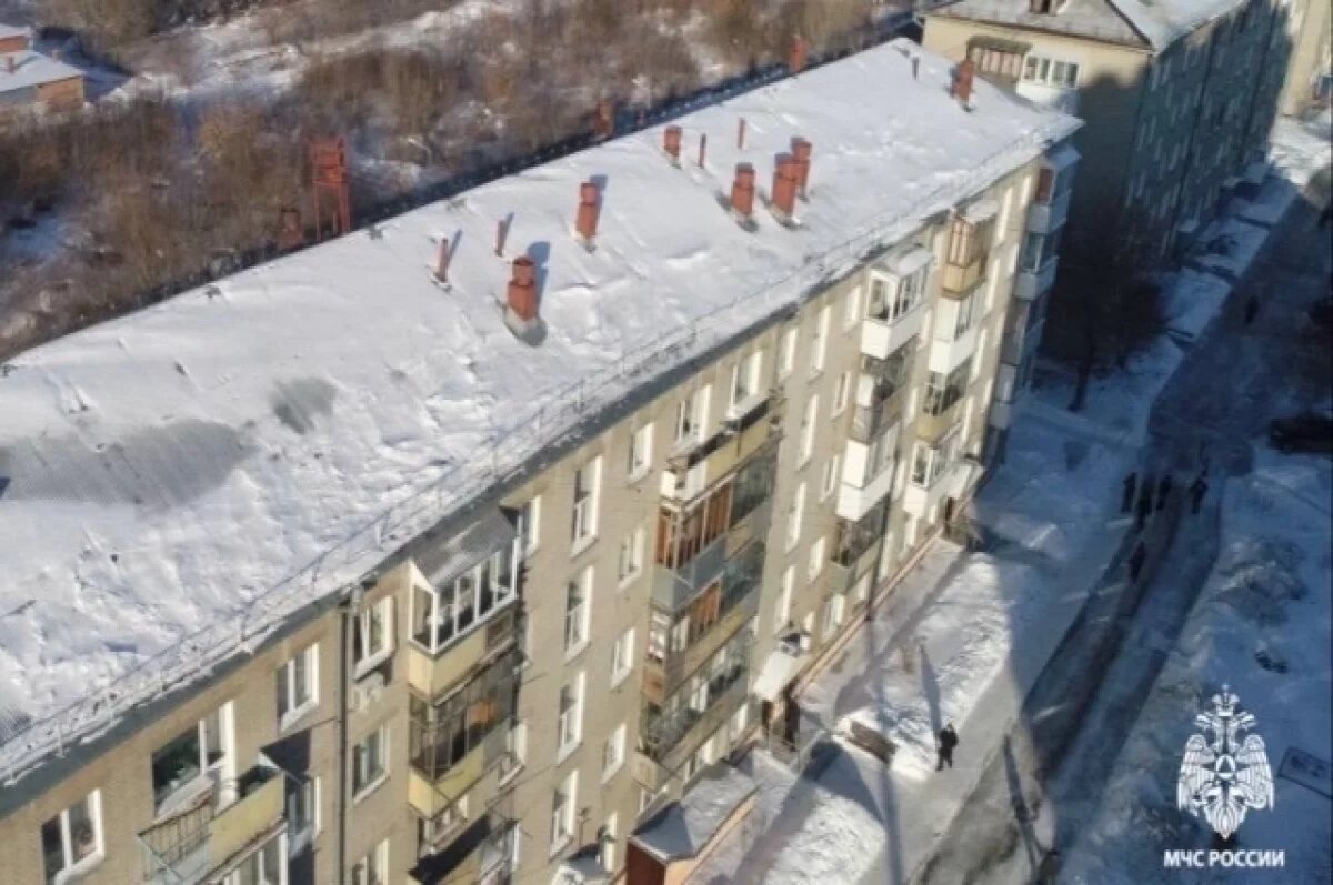    Заснеженные кровли Новосибирска проверяют с воздуха