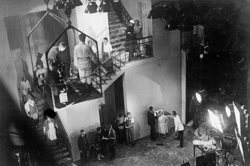 Съёмки на «Мосфильме» в новом павильоне в 1930-е
