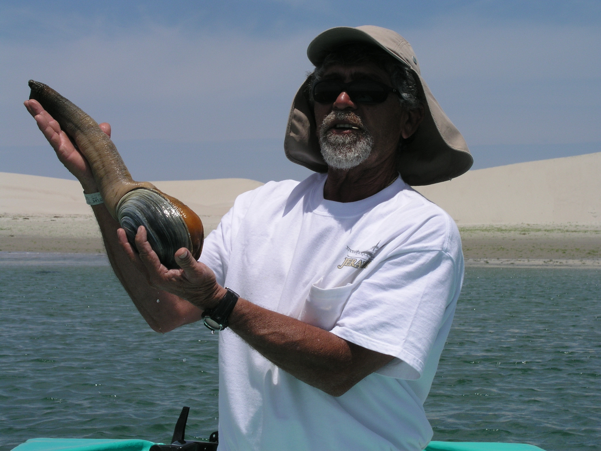 Как же мужчины любят хвастаться тем, что им досталось от природы! 