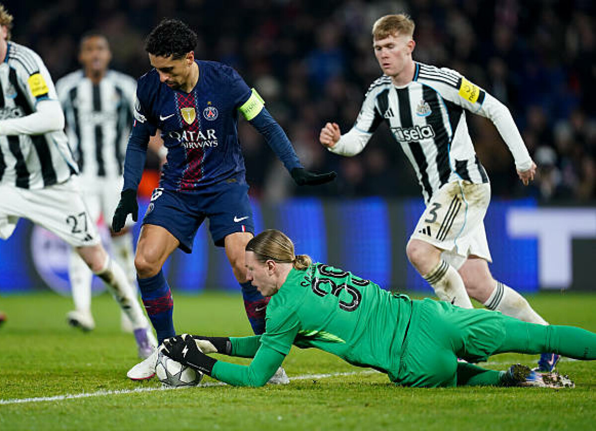     Реакции болельщиков «ПСЖ» на выступление Сафонова в матче с «Ньюкаслом»: если бы не Матвей, мы бы проиграли