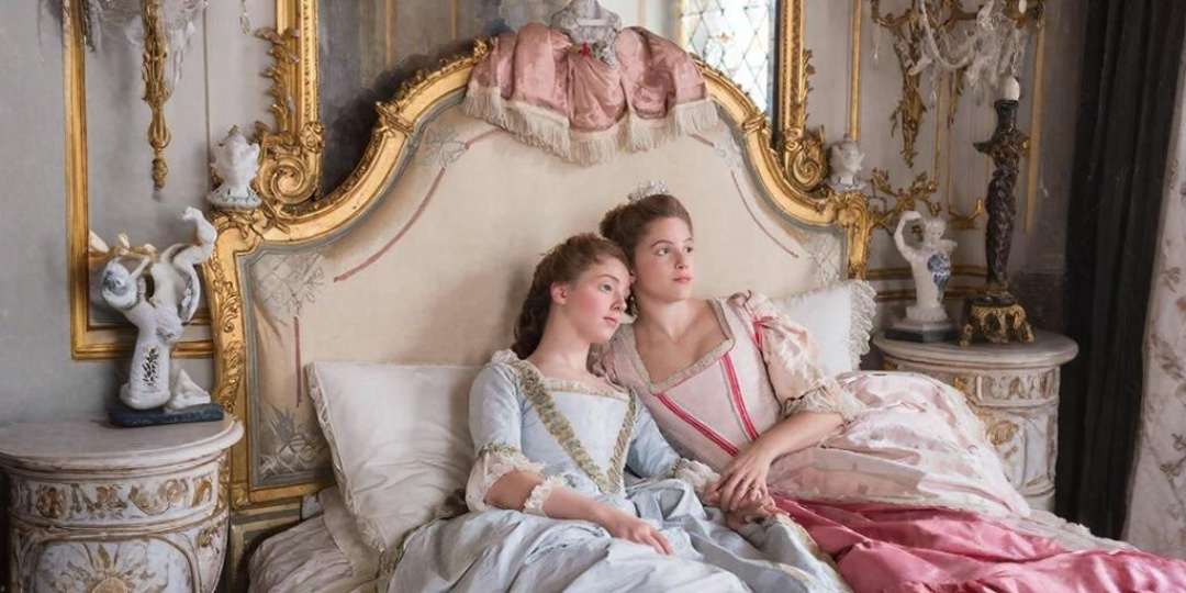 Что историки не договаривают о "женской дружбе" в спальне монархинь.