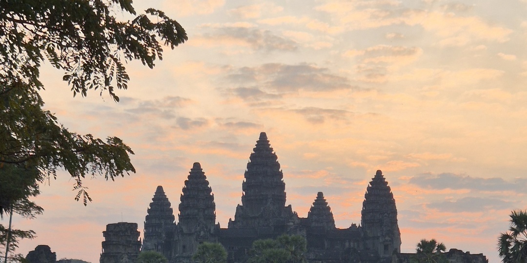 Мистическая Камбоджа. Храмовый комплекс Ангкор