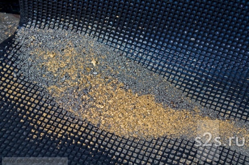 Счастливое место на золотоносном ручье!