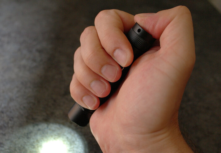 Батарейки больше не нужны: как я сделал фонарик вечным без паяльника