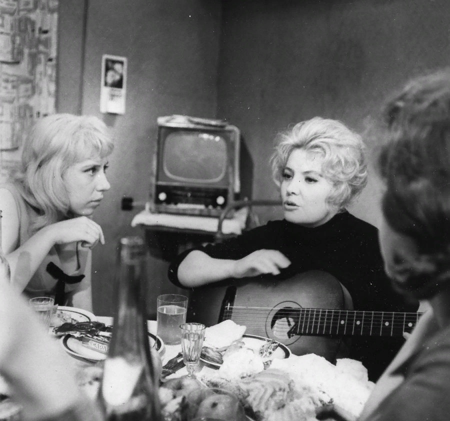 Инна Чурикова в фильме «Старшая сестра», 1966 год