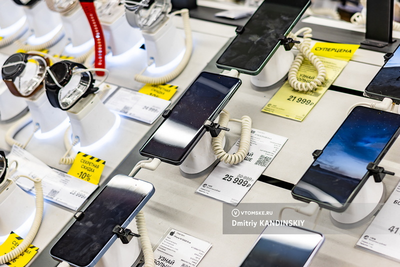 СМИ: смартфоны в России ждет подорожание до 30%