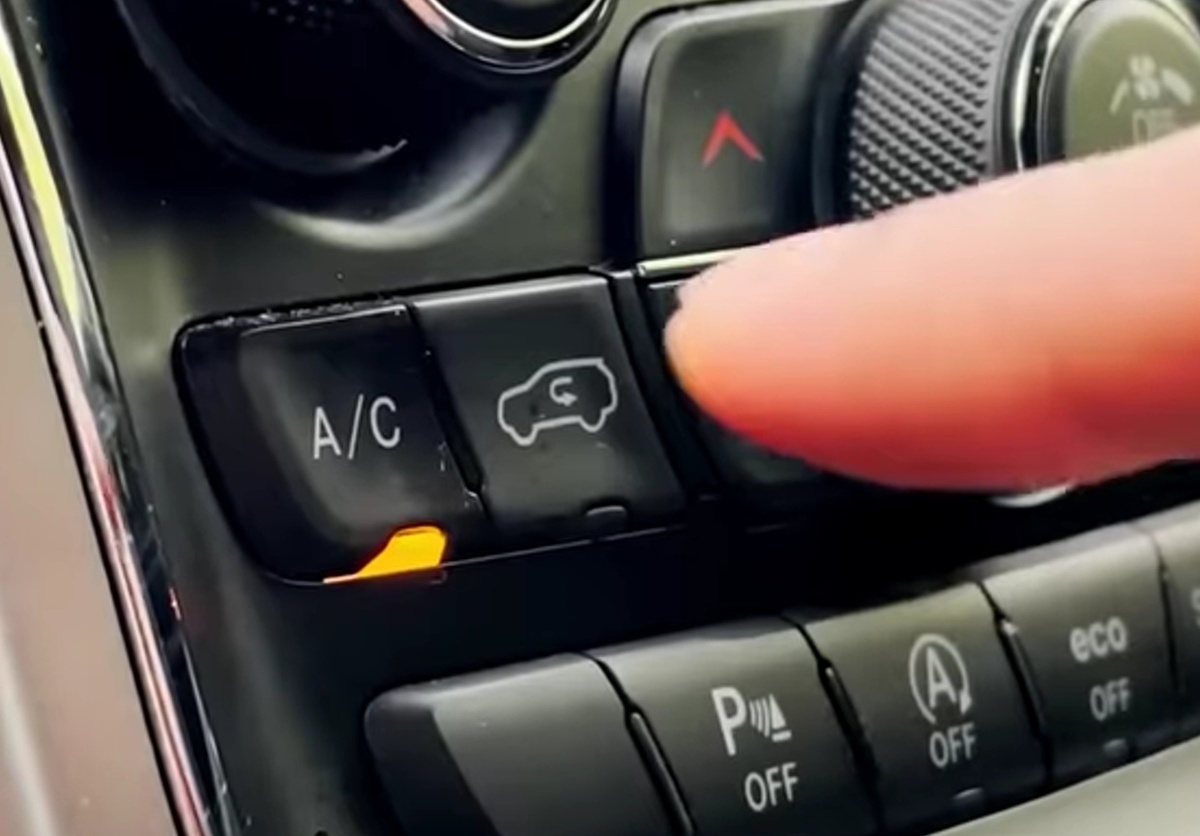 Можно ли включать кондиционер в машине зимой на обогрев? Источник изображения: The Engineers Post.