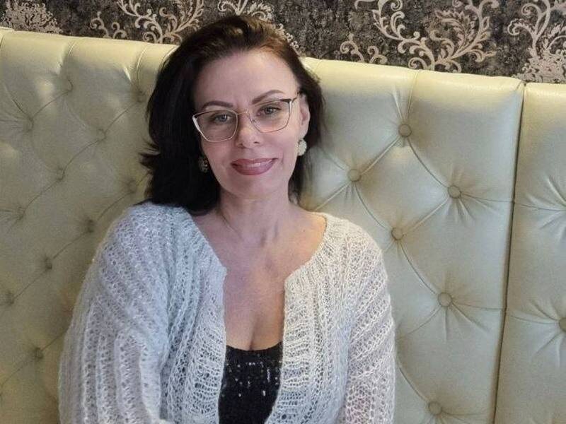    «Золотой гранат» новопокровчанки получил признание на выставке в Индии