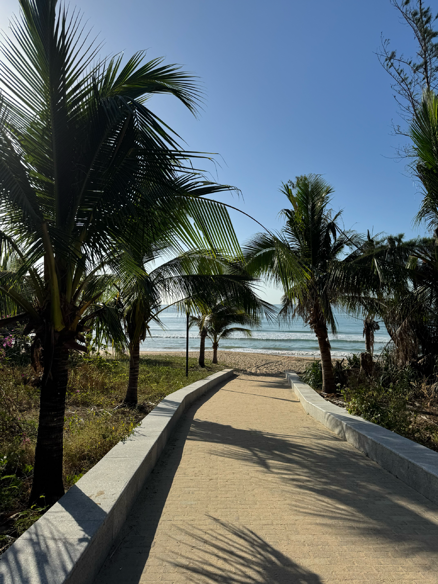 Хайнань бухта Санья Бей декабрь 2025