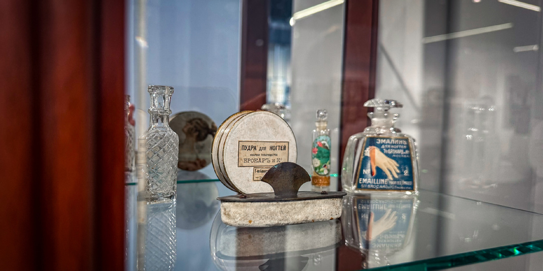 Бесплатная, но прекрасная выставка, о которой вы не слышали: как сто лет назад продавали счастье в банках