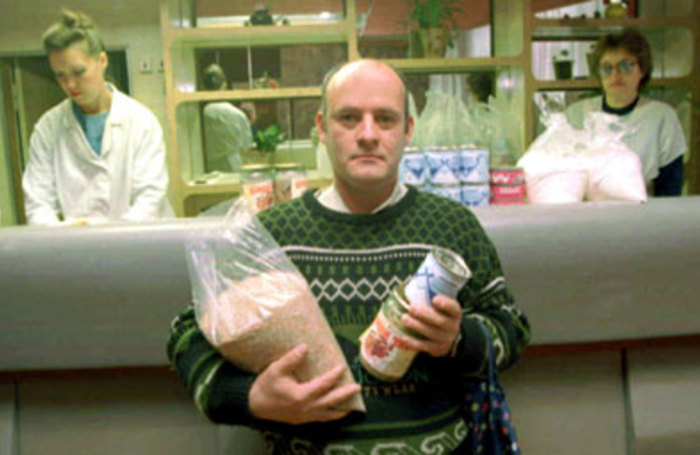 Не пей, экономь, работай - и всё равно останешься ни с чем: почему стратегия наших родителей больше не кормит?