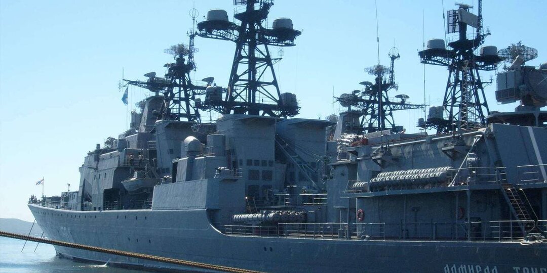 Вооруженный ракетами «Кинжал» БПК «Адмирал Трибуц» охотился за невидимым врагом в заливе Петра Великого